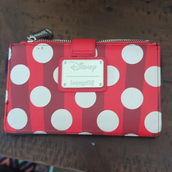 Loungefly Disney Minnie Mouse Sprinkle Cupcake Cosplay Flap Wallet - Picture 2 of 3